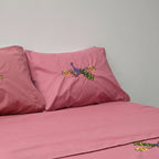 Sabana Matrimonial Lisa Bordada 100% Algodón-diseño Elegante Rosa Pavorreal Bordado