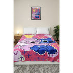 Frazada Providencia Disney Matrimonial Super Calientita Stitchs Enamorados Rosa