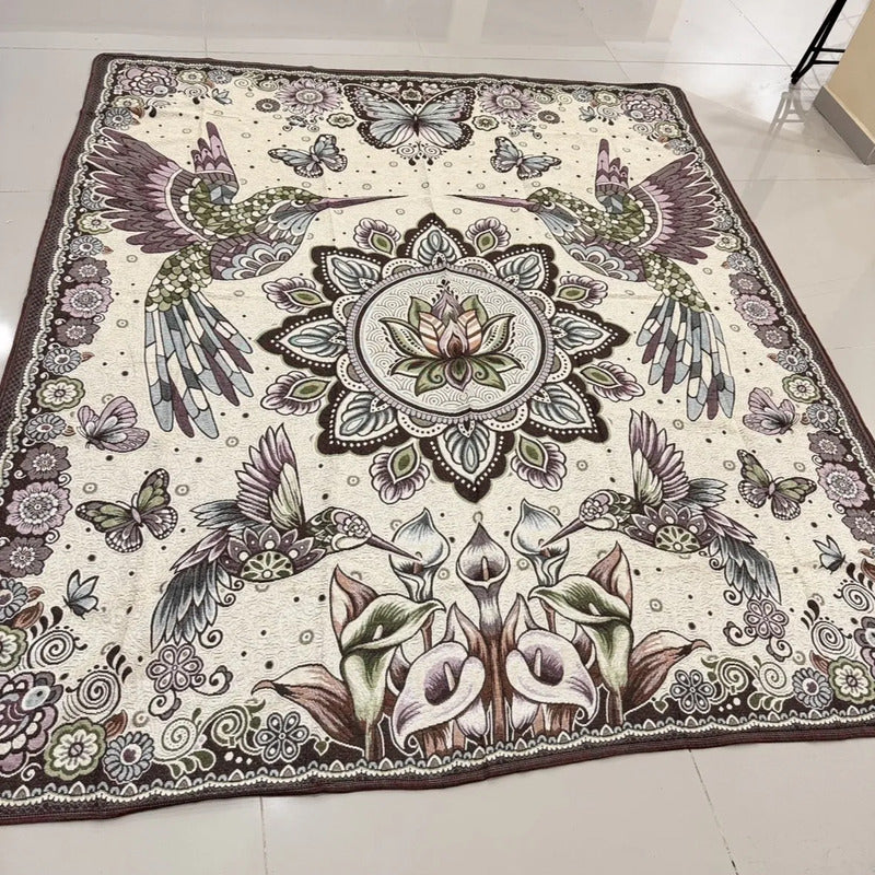 Colcha De Hilo Jacquard Leonora Premium Matrimonial Amplia Marrón Claro Colibríes Cafe/ Morado