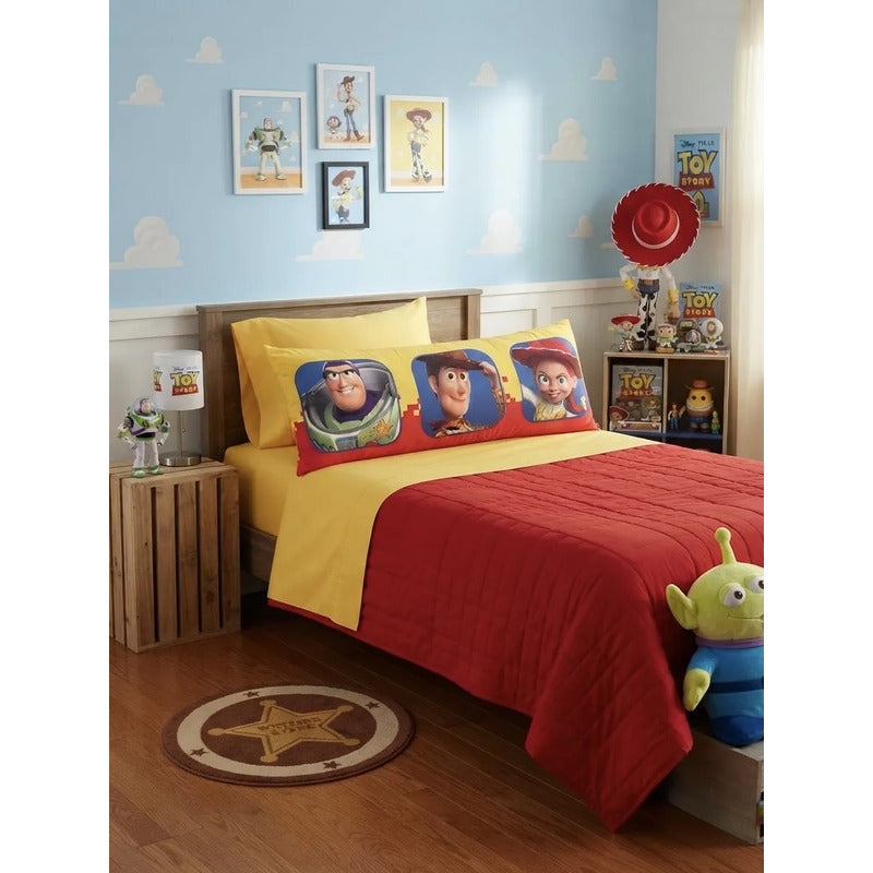 Almohada Providencia Super Jumbo Toy Story 5 Amigos Amarillo
