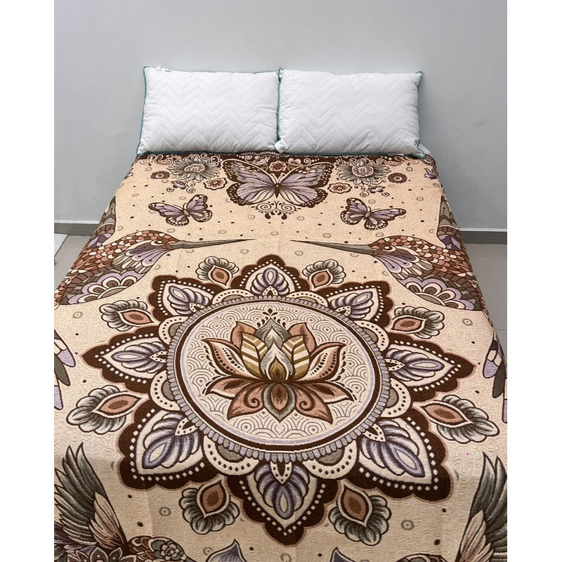 Colcha De Hilo Jacquard Leonora Premium Matrimonial Amplia Dorado Oscuro Colibrís Cafés