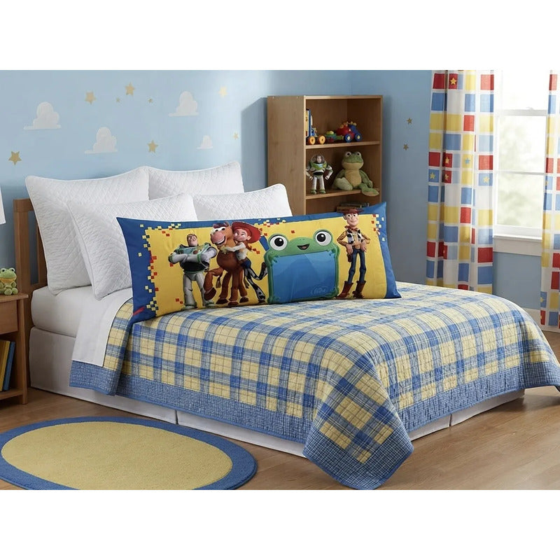 Almohada Providencia Super Jumbo Toy Story 5 Amigos Amarillo