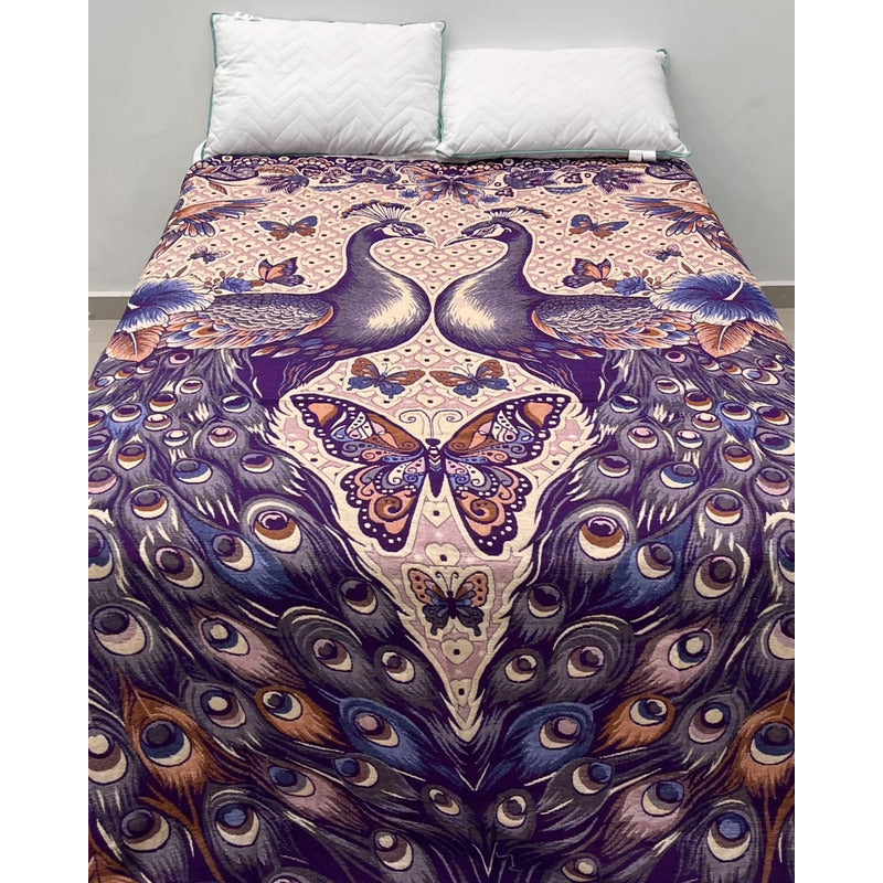 Colcha De Hilo Jacquard Leonora Premium Matrimonial Amplia Violeta Oscuro Pavorreal Morado