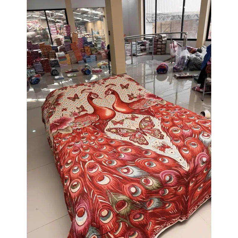 Colcha De Hilo Jacquard Leonora Premium Matrimonial Amplia Rojo Pavorreal Rojo