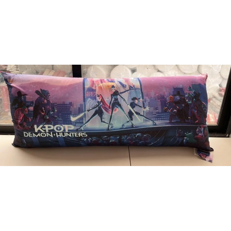Almohada Providencia Jumbo Guerreras K-pop Demon Hunters Lila