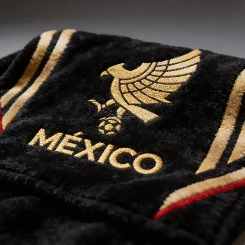 Frazada Divertidos Diseños Tela Polar Cobija Suave 220x180cm Color Selección Mexicana Fútbol Liso